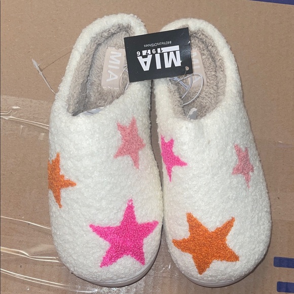 MIA Cozy Slippers with Pink and Orange Stars - Picture 2 of 3